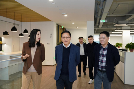省住建廳原副廳長(cháng)、國際綠建聯(lián)盟執行主席、江蘇省人民政府參事室特聘專(zhuān)家劉大威一行蒞臨城發(fā)設計考察指導
